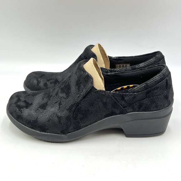 6W 6 WIDE WIDTH Clarks Talen Pace Black Slip Resistant Slip‎ On Clogs Shoes New - Picture 6 of 12